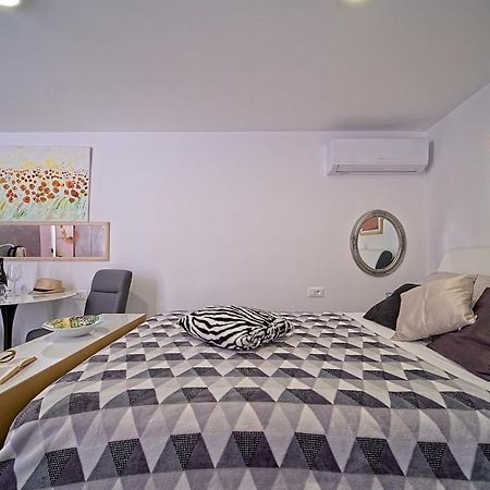 מאקרסקה Apartments Lux מראה חיצוני תמונה