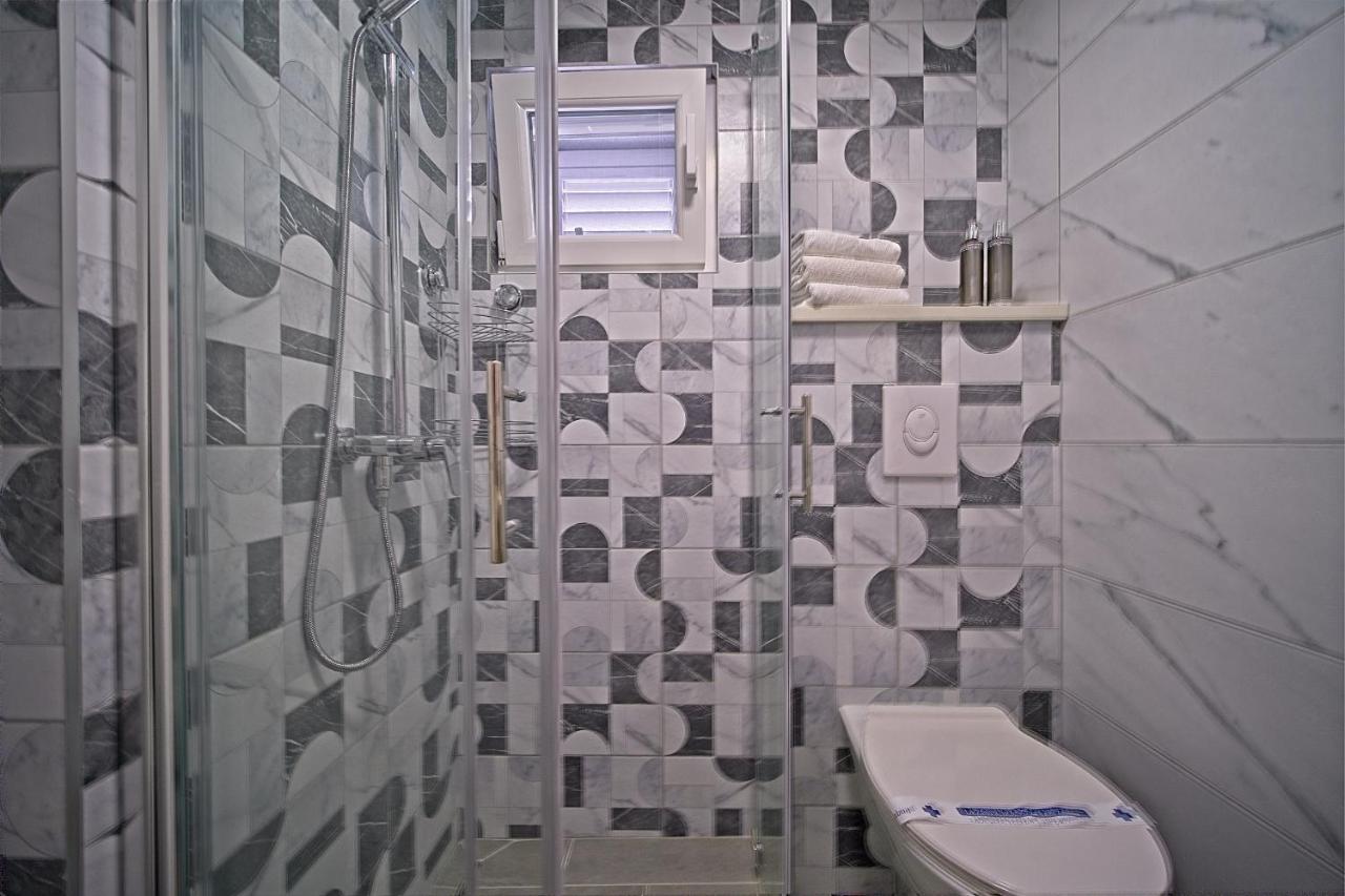 מאקרסקה Apartments Lux מראה חיצוני תמונה