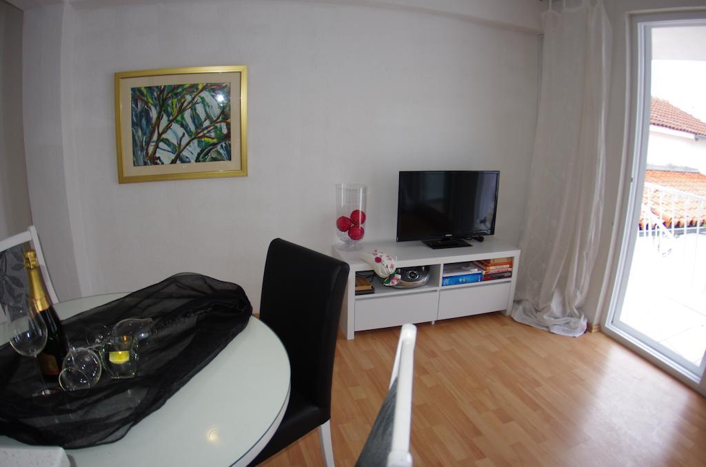 מאקרסקה Apartments Lux חדר תמונה