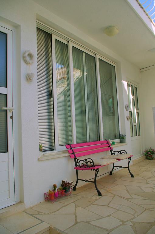 מאקרסקה Apartments Lux מראה חיצוני תמונה
