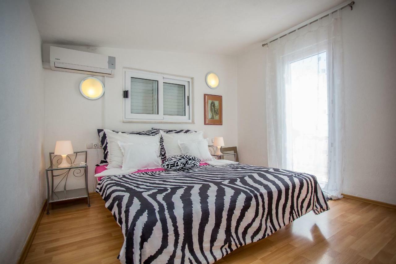 מאקרסקה Apartments Lux מראה חיצוני תמונה