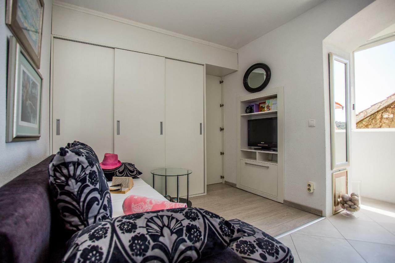 מאקרסקה Apartments Lux מראה חיצוני תמונה