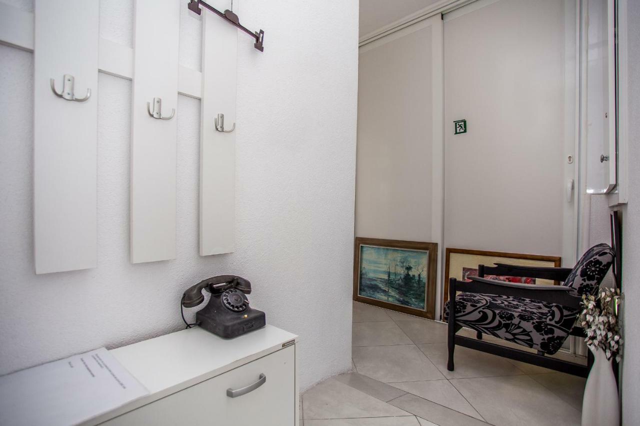 מאקרסקה Apartments Lux מראה חיצוני תמונה