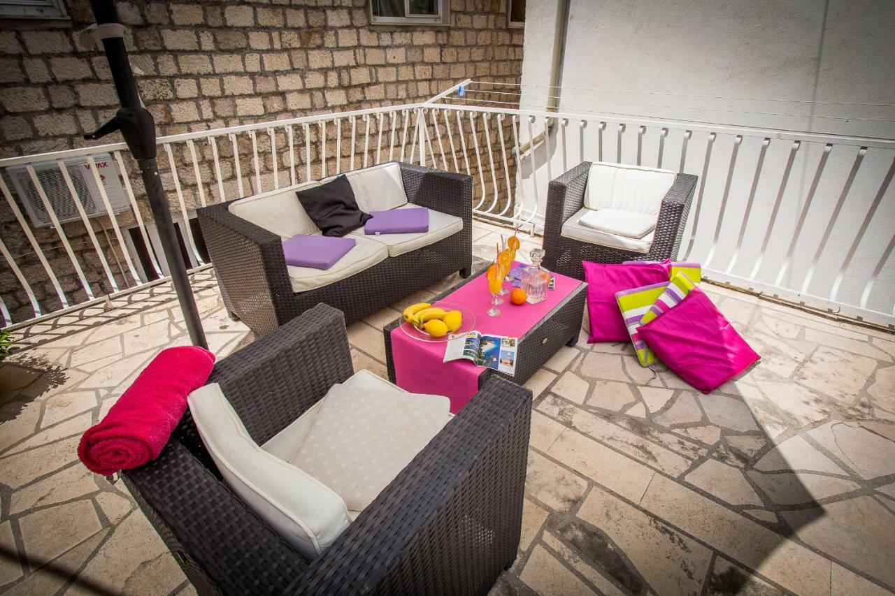 מאקרסקה Apartments Lux מראה חיצוני תמונה